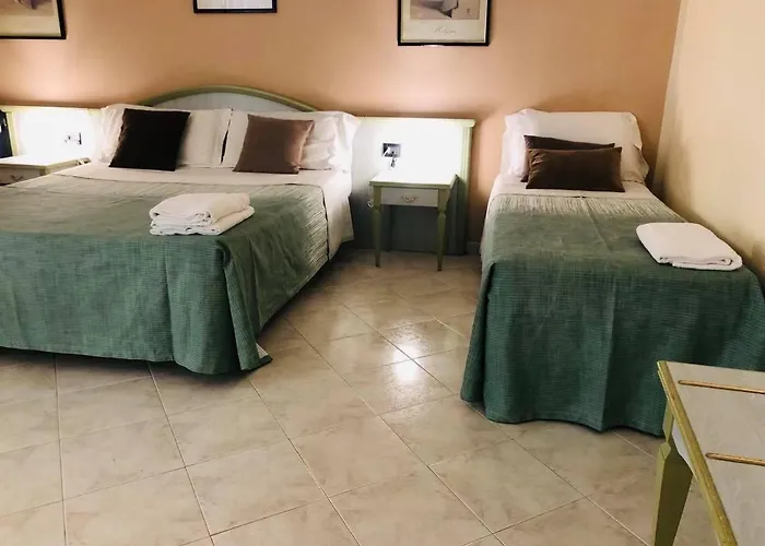 Private Bathroom Quadruple Room